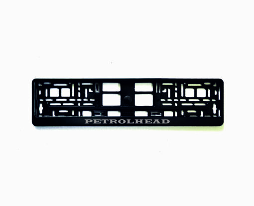 Juodas rėmelis numeriui su užrašu petrolhead